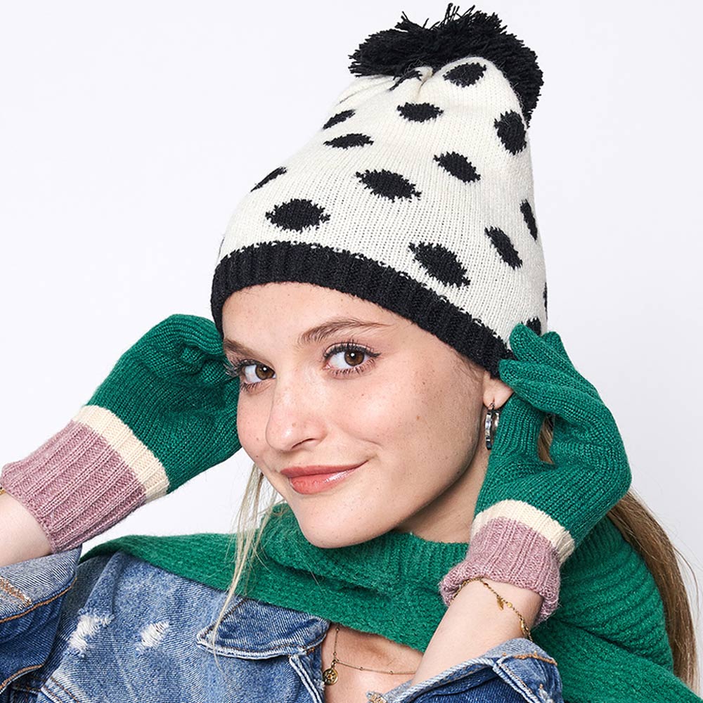HATEGORY Polka Dot Pom Pom Beanie Hat