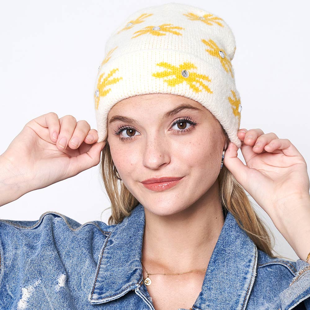 HATEGORY Gem Flower Beanie Hat