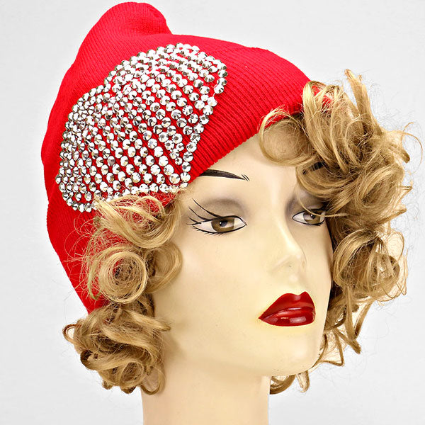 HATEGORY Heart Studded Acrylic Beanie
