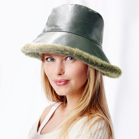 HATEGORY Faux Fur Inside Brim Solid Bucket Hat