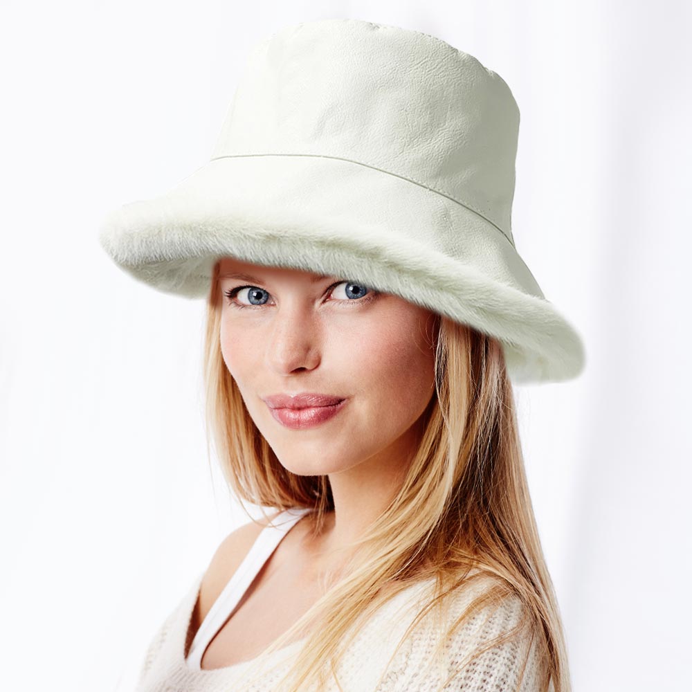 HATEGORY Faux Fur Inside Brim Solid Bucket Hat