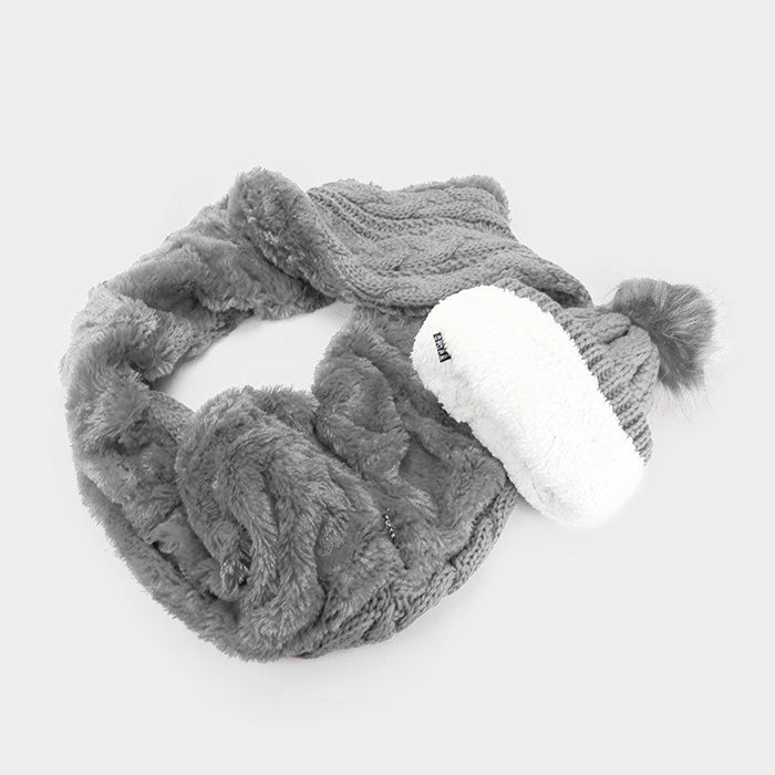 HATEGORY 2PCS Cable Knit Infinity Scarf Pom Pom Beanie Hat Set