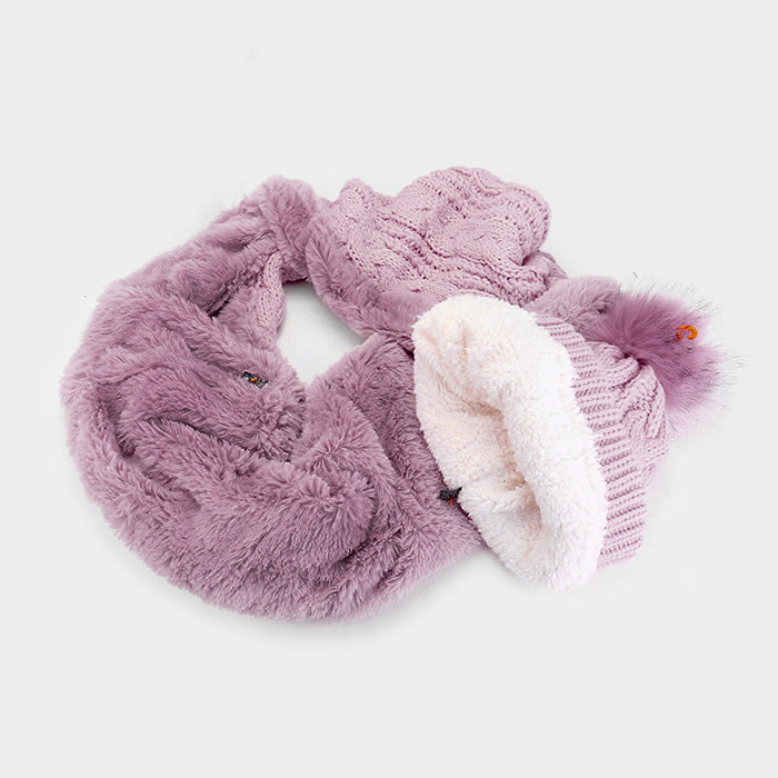HATEGORY 2PCS Cable Knit Infinity Scarf Pom Pom Beanie Hat Set